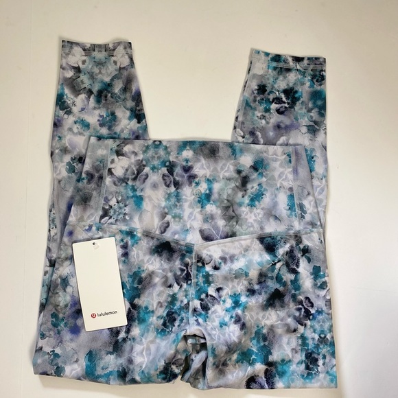 Lululemon Unlimit HR Tight 25” - Picture 6 of 6